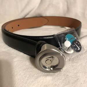 Nike Golf Women’s Ball Marker Belt.